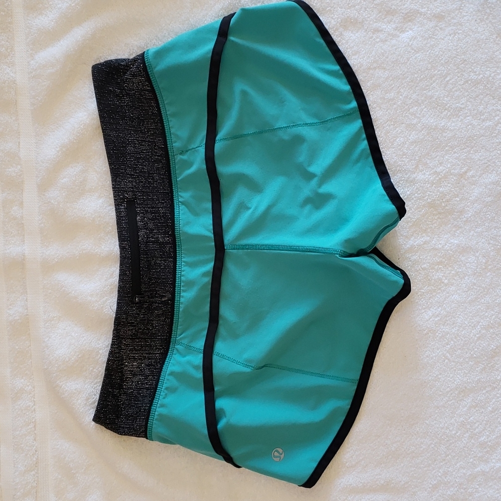 Teal 2.5 Lululemon speed shorts